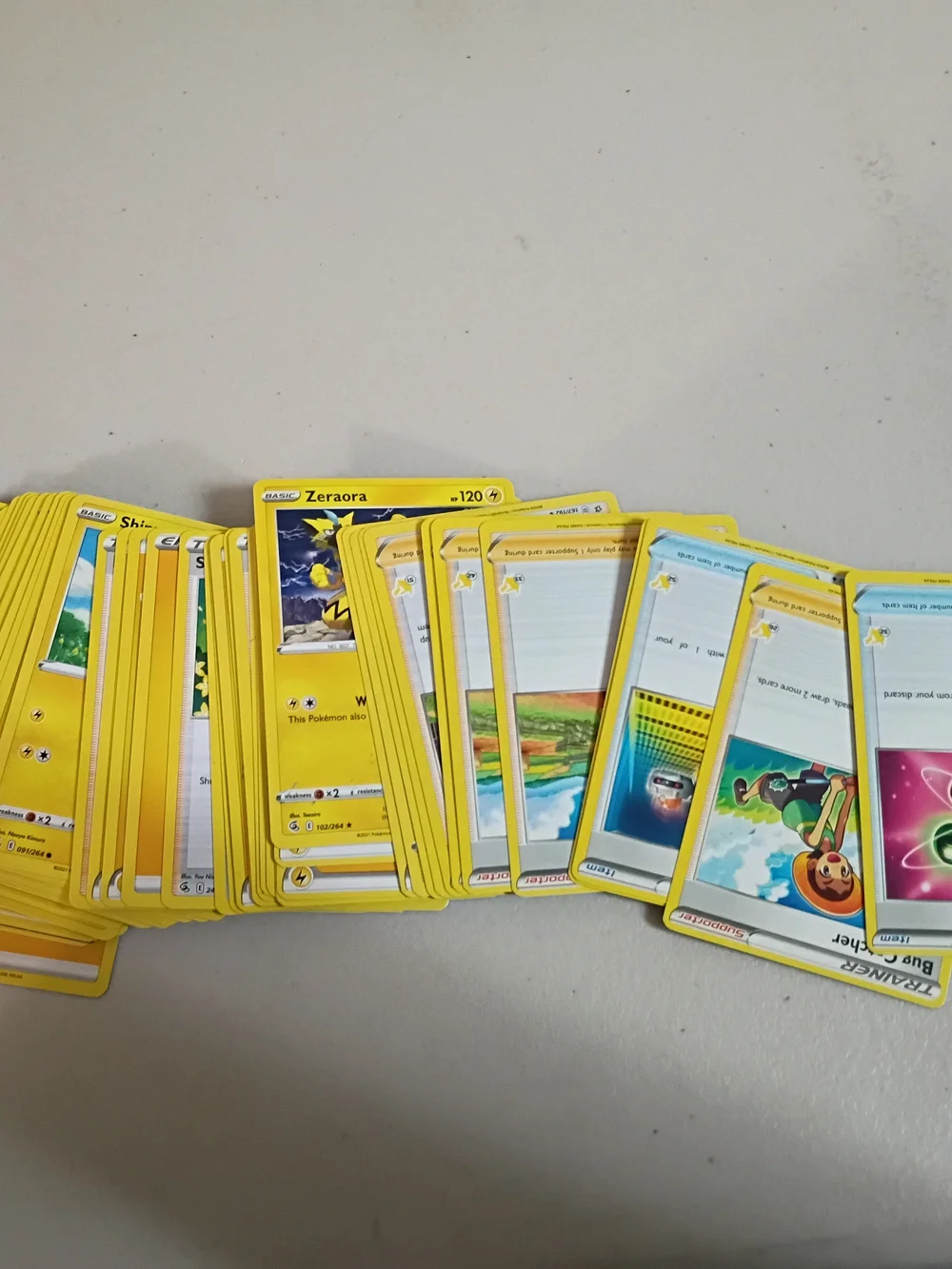Pokemon Pikachu Deck - Yellow